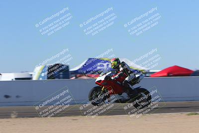 media/Nov-06-2023-Moto Forza (Mon) [[ce023d0744]]/4-Beginner Group/Session 4 (Finish Line Checker)/